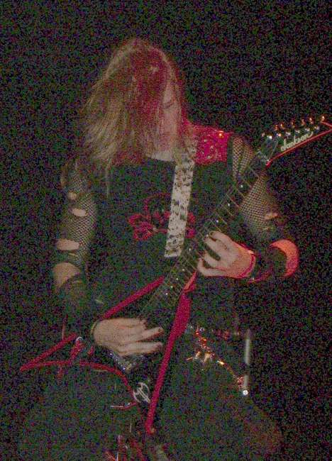 Image: 060930--bloodstock/web/machine_men06.jpg