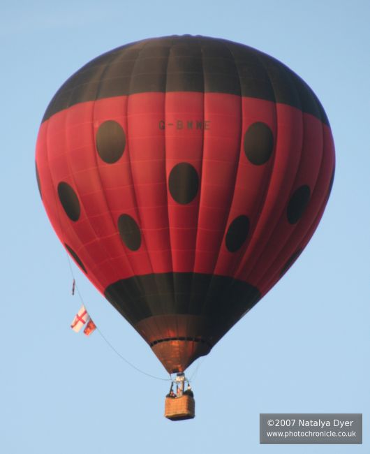 Image: 070409--thunderball/web/balloon.jpg