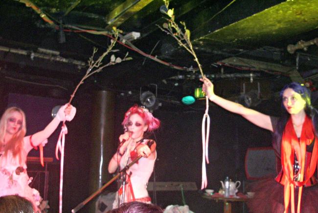 Image: 070720--emilie_autumn/web/ea17.jpg